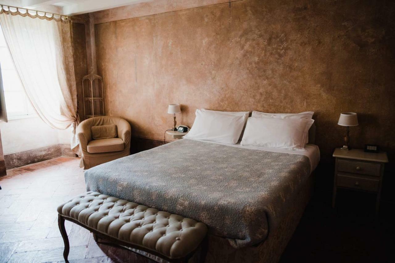 Regina Teodolinda Suites Laglio Εξωτερικό φωτογραφία