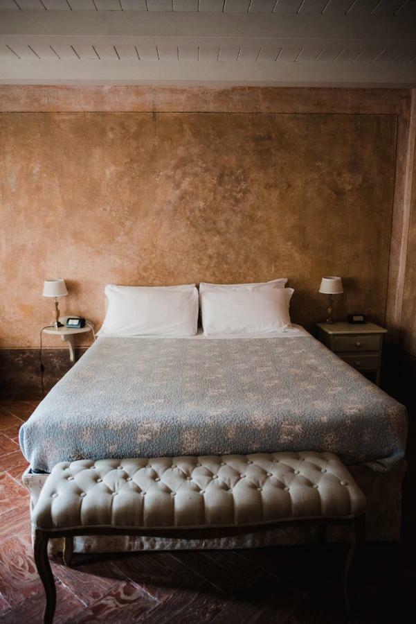 Regina Teodolinda Suites Laglio Εξωτερικό φωτογραφία