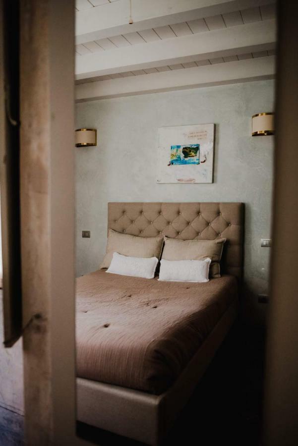 Regina Teodolinda Suites Laglio Εξωτερικό φωτογραφία